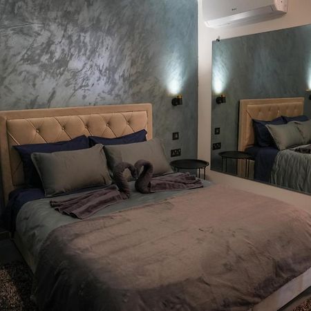 멜리에하 Lux Sea&Country Views With Pool 아파트 외부 사진
