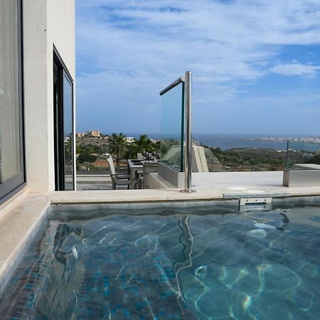 멜리에하 Lux Sea&Country Views With Pool 아파트 외부 사진